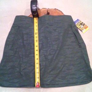 Orvis Women's Embossed Pull-On Travel Skort